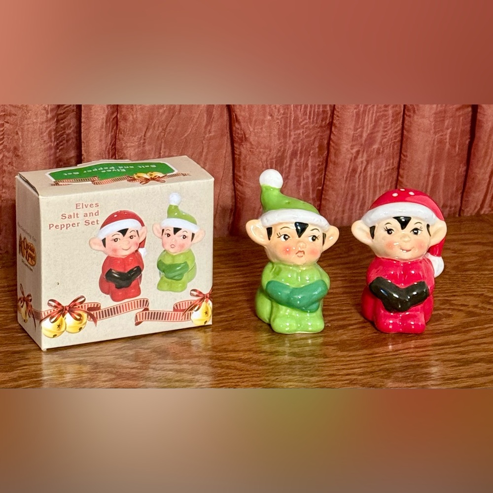 Cracker Barrel Elves Salt and Pepper Shakers